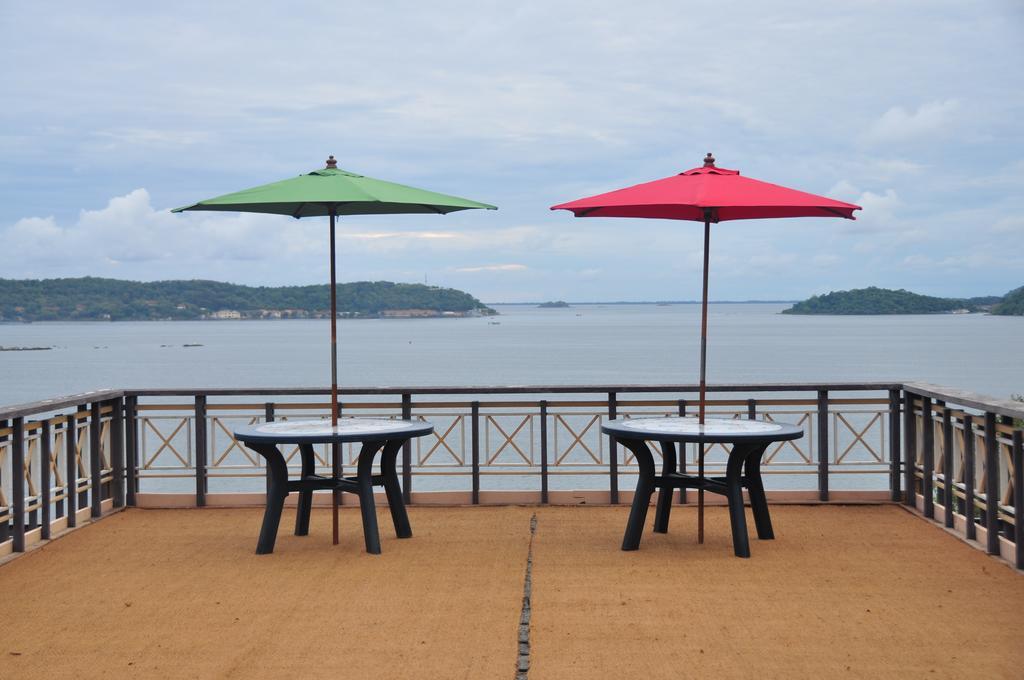 Welcombe Hotel Trincomalee Buitenkant foto