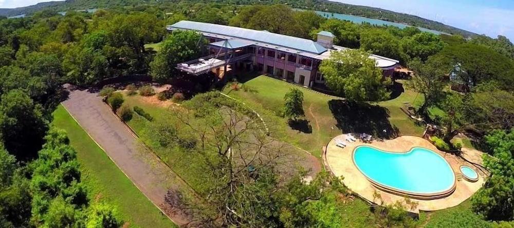 Welcombe Hotel Trincomalee Buitenkant foto