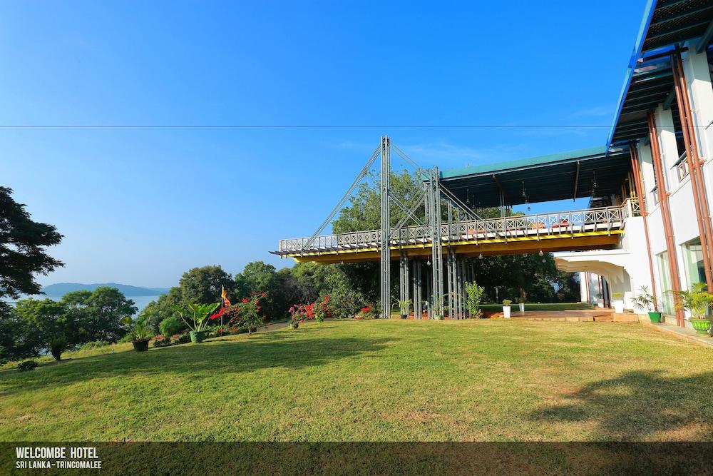 Welcombe Hotel Trincomalee Buitenkant foto