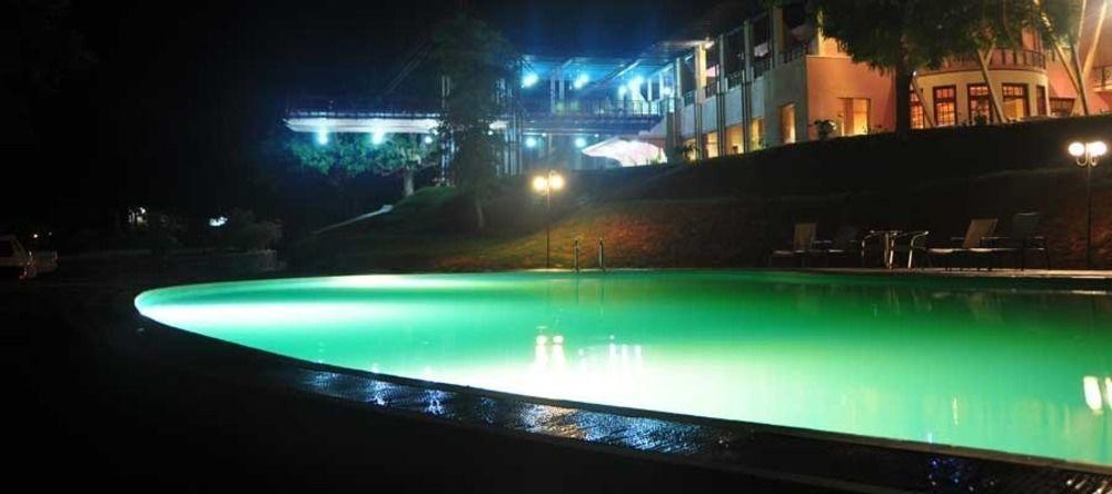 Welcombe Hotel Trincomalee Buitenkant foto
