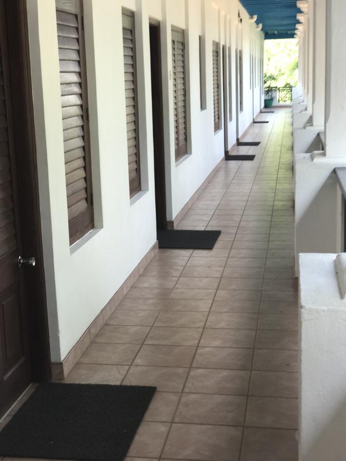 Welcombe Hotel Trincomalee Buitenkant foto